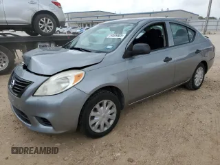 2013 Nissan Versa S Plus z VIN 3N1CN7AP0DL861810, wystawiony jako Copart lot #54569805 z przebiegiem 82 155 mil mil oraz Szkoda całkowita • Salvage title. Historia ofert i sprzedaży dostępna na DreamBid. Obrazek 1.