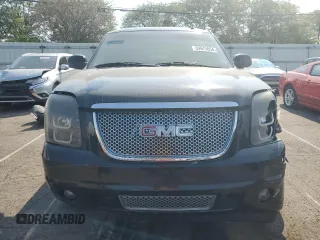 2010 GMC Yukon Denali with VIN 1GKUKEEF1AR277683, listed as a Copart auction lot 69675654 with 206,114 mi miles and Salvage Title. Bid and sale history available at carsss.com. Image 5.