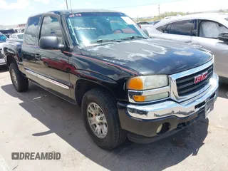 2005 GMC Sierra 1500 SLE z VIN 1GTEK19B55Z213622, wystawiony jako IAAI lot #42216128 z przebiegiem 118 086 mil mil oraz . Historia ofert i sprzedaży dostępna na DreamBid. Obrazek 1.