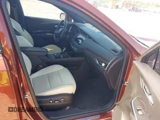 2019 Cadillac XT4 FWD Sport z VIN 1GYFZER4XKF103780, wystawiony jako IAAI lot #42171306 z przebiegiem 99 260 mil mil oraz . Historia ofert i sprzedaży dostępna na DreamBid. Obrazek 5.