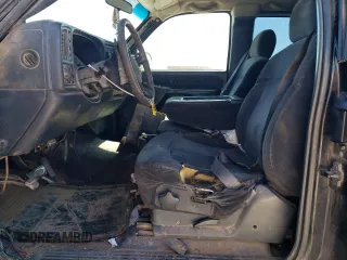 2001 Chevrolet Silverado 1500 LS with VIN 2GCEK19T311166246, listed as a Copart auction lot 46869555 with 327,121 mi miles and Salvage Title. Bid and sale history available at DreamBid. Image 7.