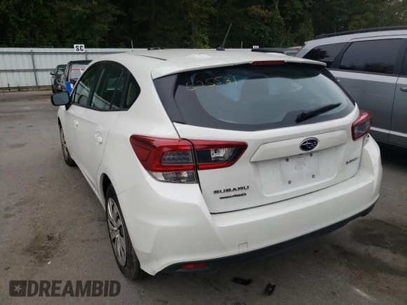2022 Subaru Impreza with VIN 4S3GTAB63N3711632, listed as a Copart auction lot 61473452 with 10,739 mi miles. Bid and sale history available at carsss.com. Image 3.