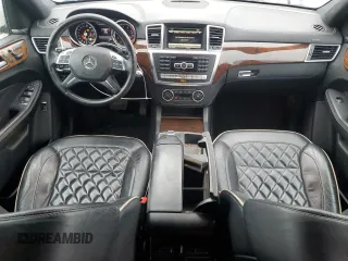 2015 Mercedes-Benz M 350 z VIN 4JGDA5HBXFA480547, wystawiony jako Copart lot #55746865 z przebiegiem 94 050 mil mil oraz Szkody całkowita. Historia ofert i sprzedaży dostępna na DreamBid. Obrazek 8.