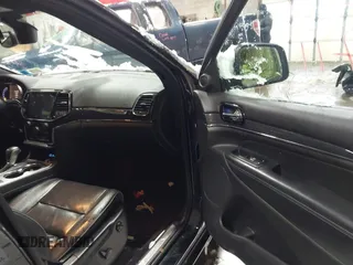 2019 Jeep Grand Cherokee Overland with VIN 1C4RJFCG4KC583691, listed as a IAAI auction lot 41505711 with 109,921 mi miles. Bid and sale history available at carsss.com. Image 5.
