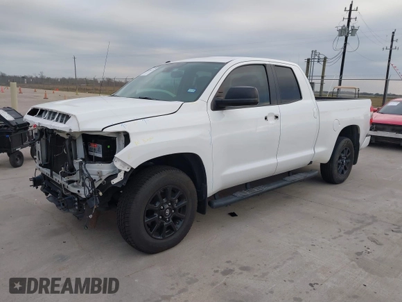 2019 Toyota Tundra 2WD SR with VIN 5TFRY5F19KX245581, listed as a IAAI auction lot 41204371 with 82,784 mi miles. Bid and sale history available at carsss.com. Image 17.