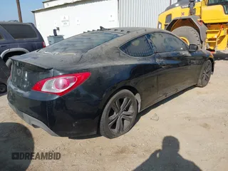 2010 Hyundai Genesis Coupe with VIN KMHHT6KD5AU041923, listed as a IAAI auction lot 42662661 with 154,270 mi miles and . Bid and sale history available at DreamBid. Image 4.
