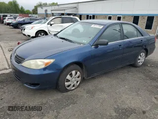 2004 Toyota Camry LE z VIN JTDBE32KX40277982, wystawiony jako Copart lot #56147395 z przebiegiem 196 021 mil mil oraz Szkoda całkowita • Salvage title. Historia ofert i sprzedaży dostępna na DreamBid. Obrazek 1.
