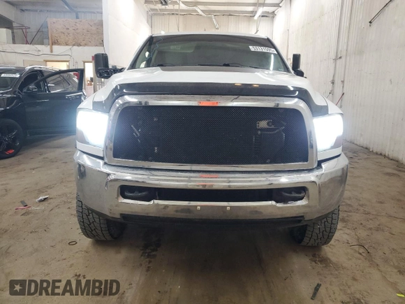 2012 Ram 2500 ST z VIN 3C6UD5CL3CG198699, wystawiony jako Copart lot #53131595 z przebiegiem 247 560 mil mil oraz Szkoda całkowita • Salvage title. Historia ofert i sprzedaży dostępna na DreamBid. Obrazek 5.
