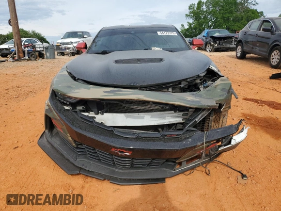 2019 Chevrolet Camaro 2SS с VIN 1G1FH1R75K0126438, выставлен на аукционе Copart как лот 55144625 с пробегом 80 827 миль миль и Списание • Salvage title. История ставок и продаж доступна на DreamBid. Изображение 5.
