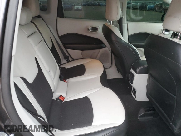 2019 Jeep Compass Latitude z VIN 3C4NJCBB3KT756088, wystawiony jako Copart lot #48747535 z przebiegiem 63 572 mil mil oraz Szkoda całkowita • Salvage title. Historia ofert i sprzedaży dostępna na DreamBid. Obrazek 11.