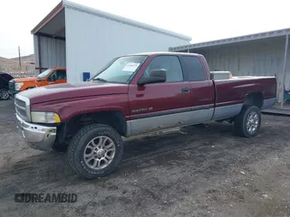2001 Dodge Ram 2500 with VIN 1B7KF23W91J193781, listed as a IAAI auction lot 41581179 with 358,321 mi miles. Bid and sale history available at carsss.com. Image 2.