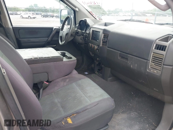 2006 Nissan Titan LE with VIN 1N6BA07A66N561963, listed as a IAAI auction lot 42131877 with 175,293 mi miles and . Bid and sale history available at DreamBid. Image 5.