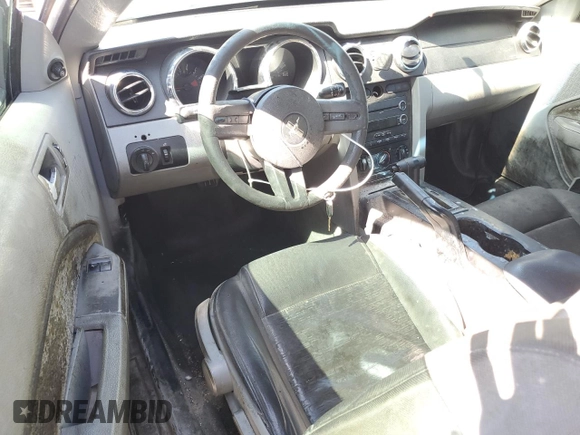 2008 Ford Mustang Deluxe with VIN 1ZVHT80N585136950, listed as a Copart auction lot 62778165 with 140,395 mi miles and Clean title. Bid and sale history available at DreamBid. Image 8.