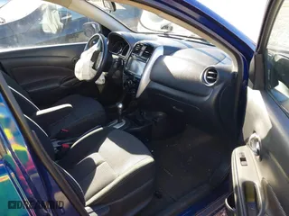 2019 Nissan Versa Sedan SV with VIN 3N1CN7AP3KL835375, listed as a IAAI auction lot 40753060 with 102,777 mi miles. Bid and sale history available at carsss.com. Image 5.