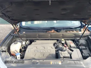 2017 Lincoln MKX Select with VIN 2LMPJ8KR9HBL25391, listed as a IAAI auction lot 41501001 with 101,696 mi miles. Bid and sale history available at carsss.com. Image 10.