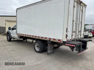 2014 Ford F-550 XL с VIN 1FDUF5GY4EEA87240, выставлен на аукционе Copart как лот 59899495 с пробегом 195 557 миль миль и Чистый • Clean title. История ставок и продаж доступна на DreamBid. Изображение 3.