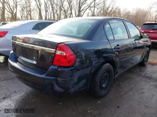 2005 Chevrolet Malibu with VIN 1G1ZS52F95F338980, listed as a IAAI auction lot 41567693 with 199,793 mi miles. Bid and sale history available at carsss.com. Image 6.