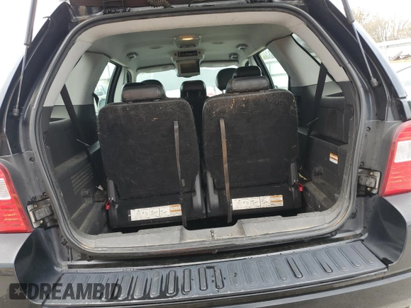 2005 Ford Freestyle Limited with VIN 1FMDK06135GA75782, listed as a Copart auction lot 82330584 with 330,743 mi miles and Salvage Title. Bid and sale history available at carsss.com. Image 13.