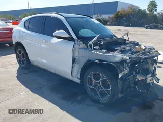 2019 Alfa Romeo Stelvio Ti Lusso z VIN ZASPAKBN1K7C36934, wystawiony jako IAAI lot #41534732 z przebiegiem Nie podano mil oraz . Historia ofert i sprzedaży dostępna na DreamBid. Obrazek 1.