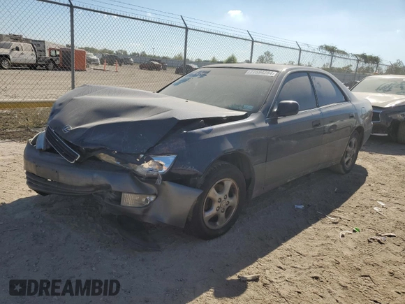 1997 Lexus ES 300 Luxury Sport Sdn with VIN JT8BF22G0V0048360, listed as a Copart auction lot 77594284 with 104,072 mi miles and Salvage Title. Bid and sale history available at carsss.com. Image 1.