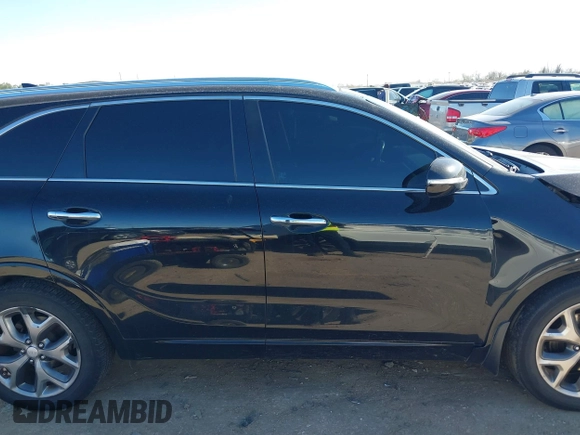 2017 Kia Sorento SX z VIN 5XYPK4A50HG236857, wystawiony jako IAAI lot #41727918 z przebiegiem 112 677 mil mil oraz . Historia ofert i sprzedaży dostępna na DreamBid. Obrazek 13.