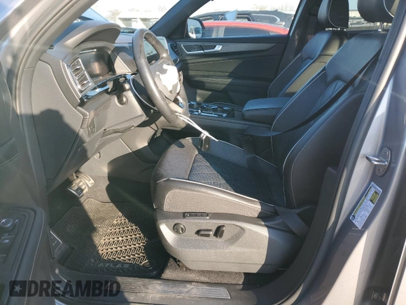 2024 Volkswagen Atlas SEL Premium R-Line с VIN 1V2FE2CA5RC214374, выставлен на аукционе Copart как лот 43290865 с пробегом 20 393 миль миль и Списание • Salvage title. История ставок и продаж доступна на DreamBid. Изображение 7.