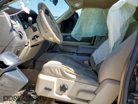 2012 Ford Expedition XLT with VIN 1FMJU1J51CEF35902, listed as a Copart auction lot 58173995 with 203,005 mi miles and Clean title. Bid and sale history available at DreamBid. Image 7.