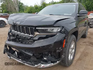 2021 Jeep Grand Cherokee Limited with VIN 1C4RJKBG5M8125173, listed as a IAAI auction lot 42457321 with 35,751 mi miles and . Bid and sale history available at DreamBid. Image 17.
