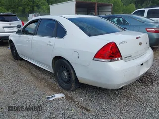 2014 Chevrolet Impala Police Police z VIN 2G1WD5E30E1114342, wystawiony jako IAAI lot #42388443 z przebiegiem 119 929 mil mil oraz . Historia ofert i sprzedaży dostępna na DreamBid. Obrazek 3.