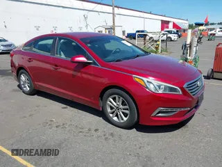 2015 Hyundai Sonata SE z VIN 5NPE24AF0FH065226, wystawiony jako IAAI lot #42370816 z przebiegiem 205 710 mil mil oraz . Historia ofert i sprzedaży dostępna na DreamBid. Obrazek 1.