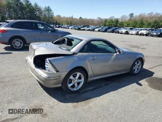 2003 Mercedes-Benz SLK 320 with VIN WDBKK65F33F286090, listed as a Copart auction lot 54711385 with 82,300 mi miles and Salvage title. Bid and sale history available at DreamBid. Image 3.