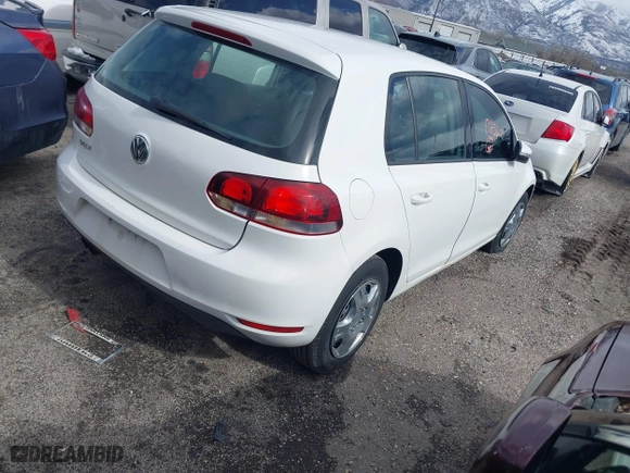 2010 Volkswagen Golf with VIN WVWDB7AJ6AW406990, listed as a IAAI auction lot 41811499 with 152,692 mi miles. Bid and sale history available at carsss.com. Image 4.