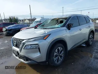 2022 Nissan Rogue SV with VIN JN8BT3BB7NW333756, listed as a IAAI auction lot 41938168 with 26,682 mi miles. Bid and sale history available at carsss.com. Image 2.