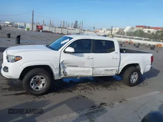 2017 Toyota Tacoma SR with VIN 5TFAX5GN4HX092764, listed as a IAAI auction lot 41708434 with 114,607 mi miles. Bid and sale history available at carsss.com. Image 15.