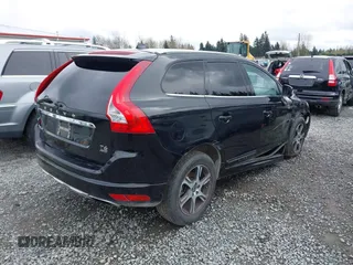 2014 Volvo XC60 R-Design Premier Plus z VIN YV4902DZ7E2553989, wystawiony jako IAAI lot #41919724 z przebiegiem 145 952 mil mil oraz . Historia ofert i sprzedaży dostępna na DreamBid. Obrazek 4.