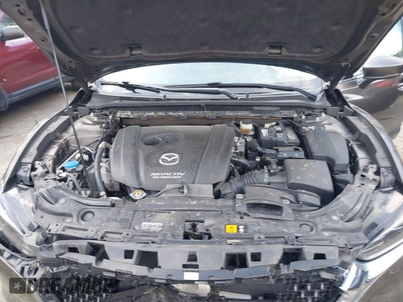 2018 Mazda Mazda6 Touring with VIN JM1GL1VM5J1309174, listed as a IAAI auction lot 41730175 with 107,423 mi miles. Bid and sale history available at carsss.com. Image 10.