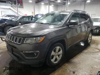 2018 Jeep Compass Latitude with VIN 3C4NJDBB5JT238214, listed as a Copart auction lot 52387725 with 61,325 mi miles and Salvage Title. Bid and sale history available at DreamBid. Image 1.