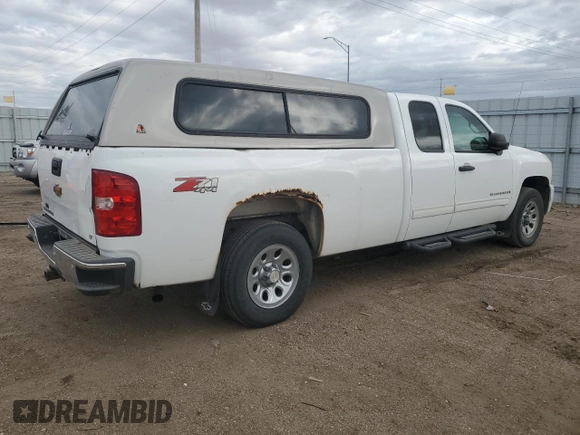 2009 Chevrolet Silverado 1500 LT with VIN 1GCEK29J89E128347, listed as a Copart auction lot 50642215 with 228,563 mi miles and Salvage Title. Bid and sale history available at carsss.com. Image 3.