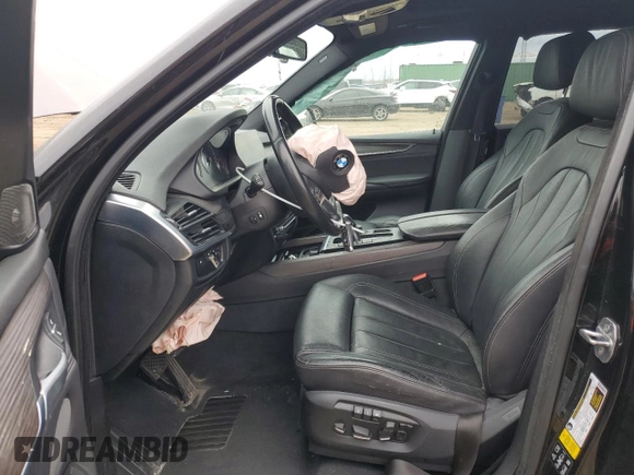 2017 BMW X5 xDrive35i z VIN 5UXKR0C30H0V79585, wystawiony jako Copart lot #50623685 z przebiegiem 117 741 mil mil oraz Szkoda całkowita • Salvage title. Historia ofert i sprzedaży dostępna na DreamBid. Obrazek 7.