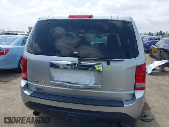 2013 Honda Pilot EX-L with VIN 5FNYF4H58DB049642, listed as a IAAI auction lot 42116017 with 116,647 mi miles. Bid and sale history available at carsss.com. Image 17.