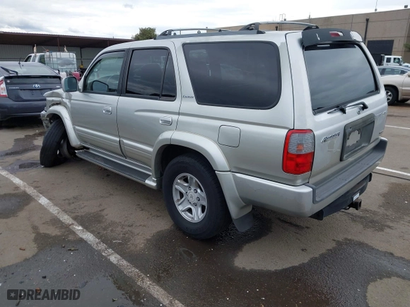 2000 Toyota 4Runner Limited with VIN JT3HN87R8Y0301624, listed as a IAAI auction lot 41786250 with 224,680 mi miles. Bid and sale history available at carsss.com. Image 3.