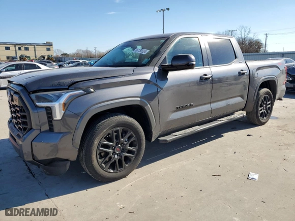 2024 Toyota Tundra 4WD SR5 with VIN 5TFLA5DB0RX135020, listed as a Copart auction lot 87130584 with 13,978 mi miles and Salvage Title. Bid and sale history available at carsss.com. Image 1.
