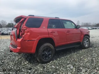 2022 Toyota 4Runner SR5 Premium with VIN JTENU5JR9N6063764, listed as a Copart auction lot 46451335 with 53,342 mi miles and Clean Title. Bid and sale history available at carsss.com. Image 3.