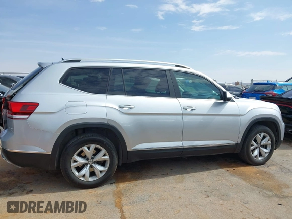2018 Volkswagen Atlas SEL with VIN 1V2MR2CAXJC537383, listed as a IAAI auction lot 42353413 with 121,626 mi miles and . Bid and sale history available at DreamBid. Image 13.