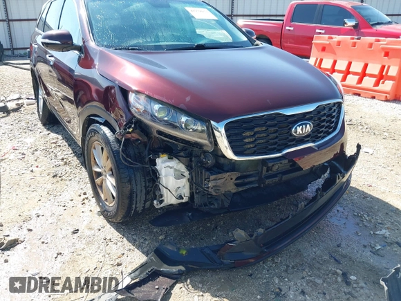 2019 Kia Sorento LX z VIN 5XYPG4A53KG442330, wystawiony jako IAAI lot #41979033 z przebiegiem 95 335 mil mil oraz . Historia ofert i sprzedaży dostępna na DreamBid. Obrazek 6.