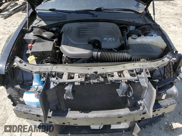 2019 Chrysler 300 with VIN 2C3CCABG7KH660334, listed as a Copart auction lot 52579765 with 47,923 mi miles and Salvage Title. Bid and sale history available at carsss.com. Image 11.