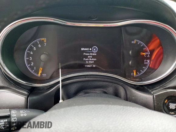 2018 Jeep Grand Cherokee Sterling z VIN 1C4RJEBG4JC322703, wystawiony jako Copart lot #60742505 z przebiegiem 110 621 mil mil oraz Szkoda całkowita • Salvage title. Historia ofert i sprzedaży dostępna na DreamBid. Obrazek 9.