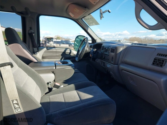 2002 Ford Super Duty F-250 XL with VIN 1FTNW21F22EB74368, listed as a IAAI auction lot 41636544 with 164,604 mi miles. Bid and sale history available at carsss.com. Image 5.