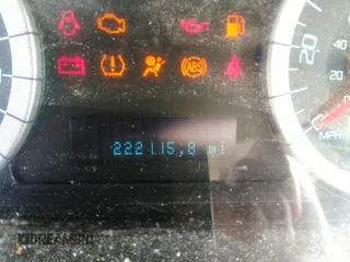 2010 Ford Escape XLT z VIN 1FMCU9DGXAKC43538, wystawiony jako IAAI lot #42410692 z przebiegiem 222 115 mil mil oraz . Historia ofert i sprzedaży dostępna na DreamBid. Obrazek 7.