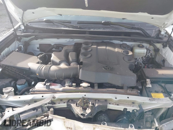 2019 Toyota 4Runner SR5 with VIN JTEBU5JRXK5700956, listed as a IAAI auction lot 41999972 with 61,032 mi miles and . Bid and sale history available at DreamBid. Image 10.
